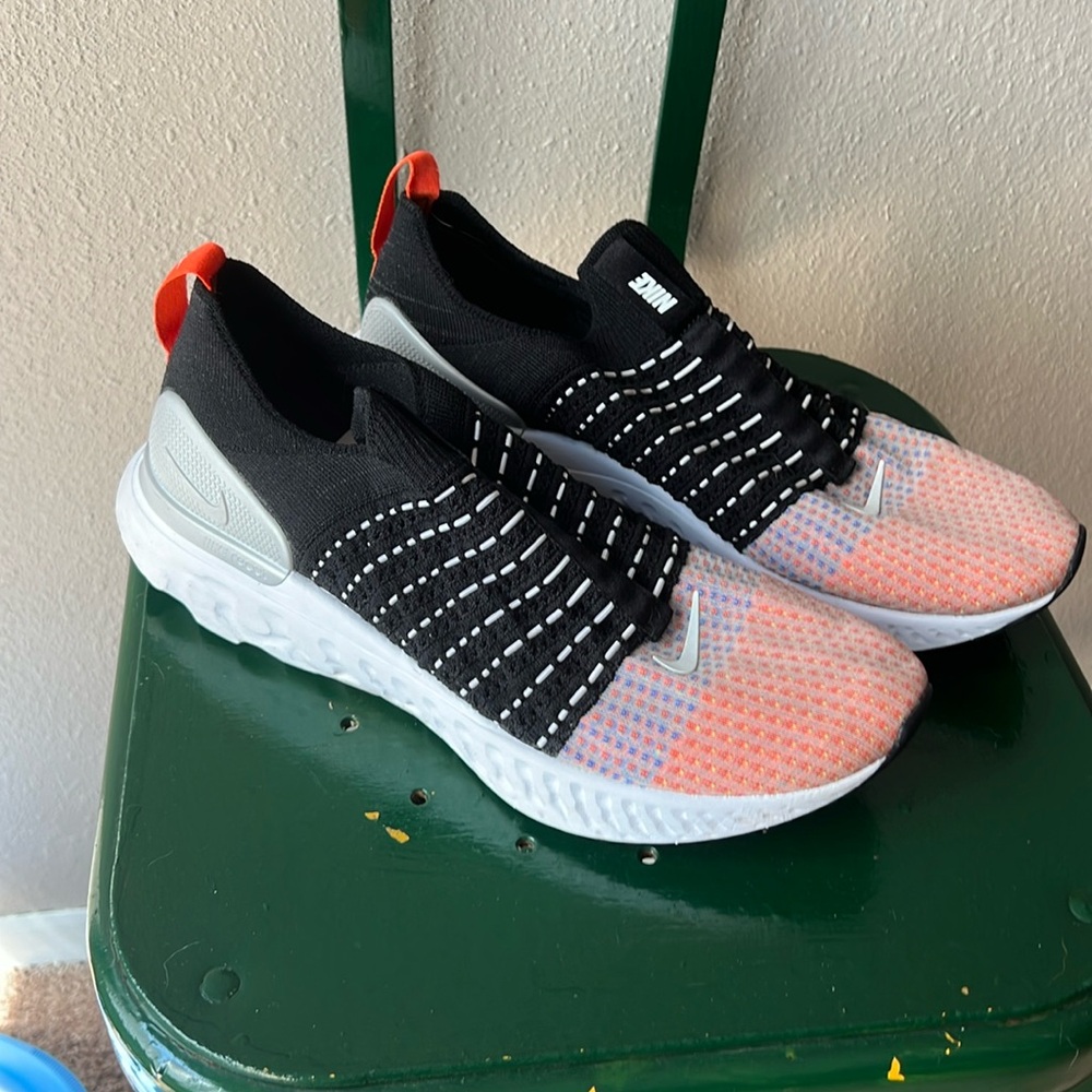 Nike men’s react phantom